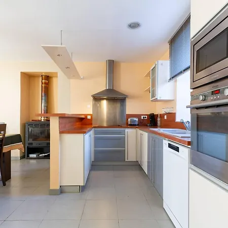 Maison Pour 6 A Avec Wifi Gratuit - Fr-1-695-92 Holiday home Loudenvielle