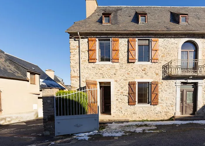 Maison Pour 6 A Avec Wifi Gratuit - Fr-1-695-92 Holiday home *